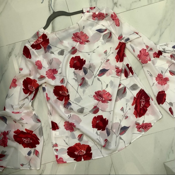 BANANA REPUBLIC FLORAL BLOUSE - Picture 3 of 6